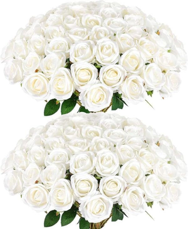 Artificial white rose flowers