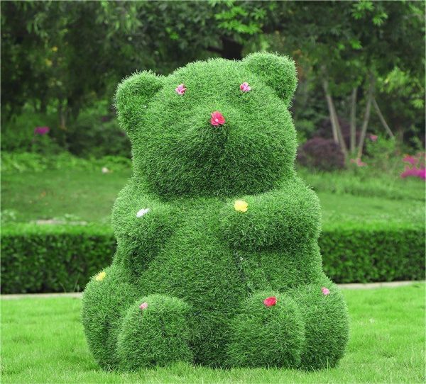 Artificial giant panda topiary tree