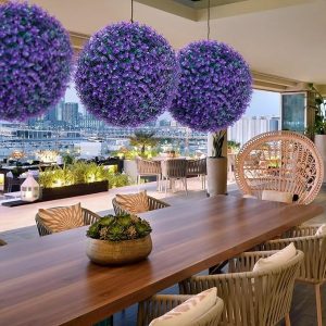 Maintenance-free artificial floral ball for hotels