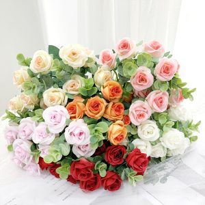 UV-stable commercial eucalyptus rose décor for retail displays