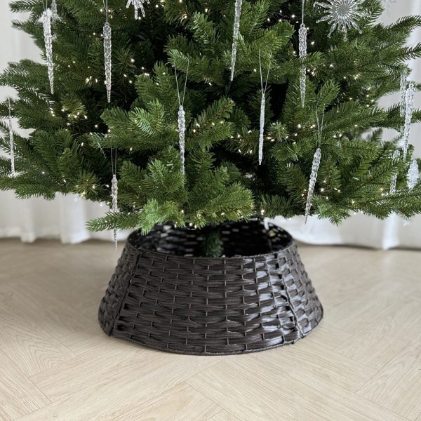 LED-lit artificial Christmas tree for retail displays