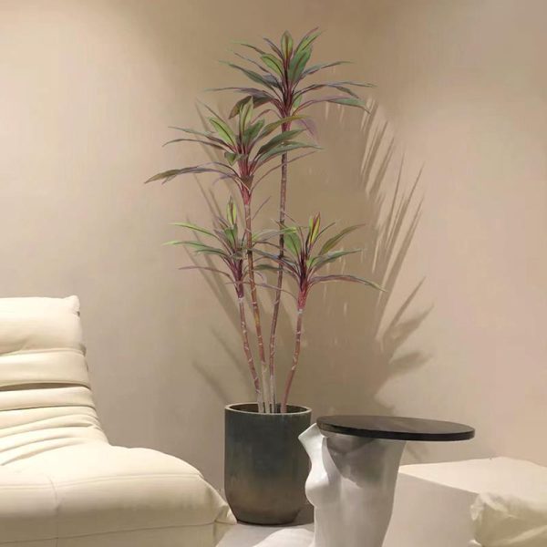 Hotel Artificial Greenery